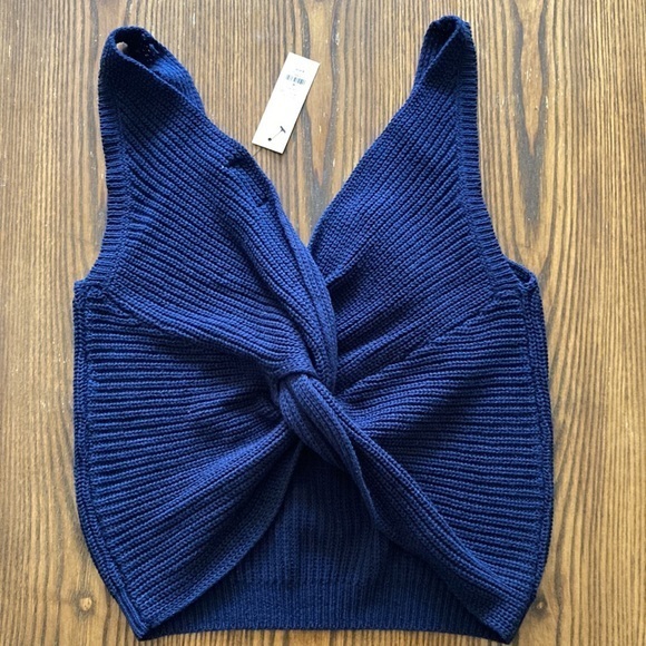NWT‎ Francesca’s Wendi Front Knot Knit Tank Top Medium Navy - Picture 8 of 9